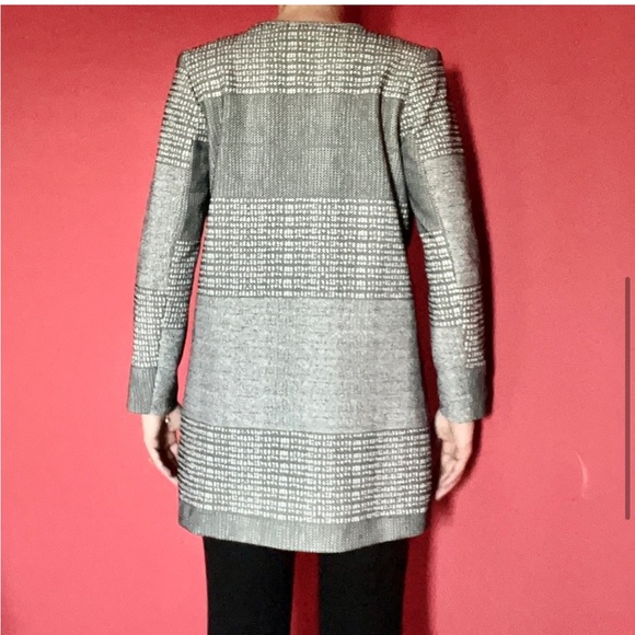 Black and white graphic jacket H&H - Picture 2 of 4